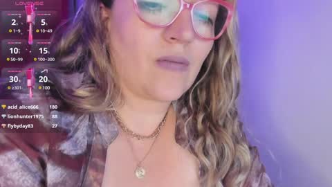 Snapshot of naty__mature_ chatting on February 1, 1:12 am Nataly online show from February 1, 1:12 am