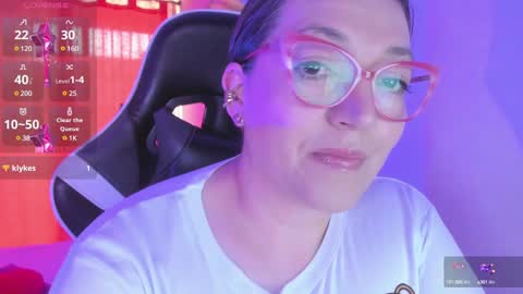 Snapshot of naty__mature_ chatting on February 2, 10:28 pm Nataly online show from February 2, 10:28 pm