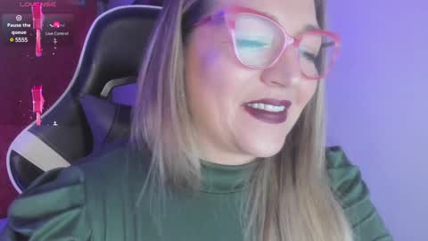 Snapshot of naty__mature_ chatting on February 9, 12:06 am Nataly online show from February 9, 12:06 am