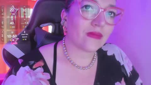 Snapshot of naty__mature_ chatting on February 10, 9:15 pm Nataly online show from February 10, 9:15 pm