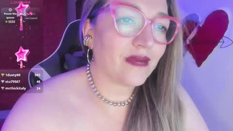 Snapshot of naty__mature_ chatting on February 22, 3:23 am Nataly online show from February 22, 3:23 am