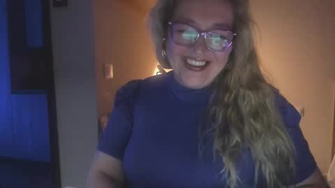 Snapshot of naty__mature_ chatting on September 22, 12:01 am Nataly online show from September 22, 12:01 am