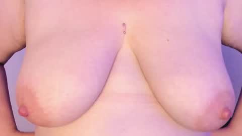 Snapshot of naty__mature_ chatting on October 8, 10:07 pm Nataly online show from October 8, 10:07 pm