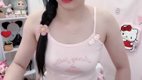 Snapshot of natycutiegirl chatting on July 5, 2:18 am Kiki online show from July 5, 2:18 am