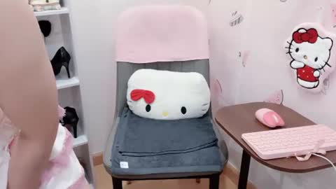 Snapshot of natycutiegirl chatting on July 5, 4:19 am Kiki online show from July 5, 4:19 am