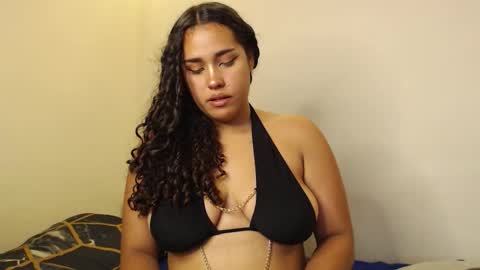 Snapshot of naudiz chatting on November 3, 5:09 am Eimy online show from November 3, 5:09 am