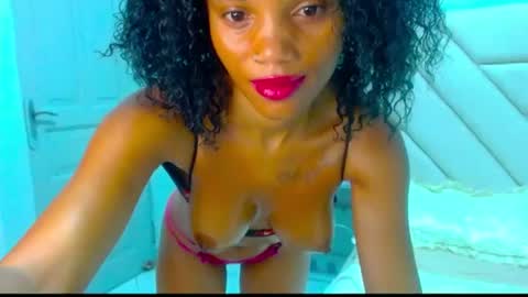 Snapshot of naughty253 chatting on July 21, 12:13 am naughtyxoxo online show from July 21, 12:13 am