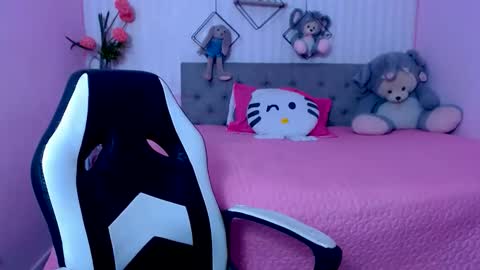 Zoe online show from April 9, 6:19 am