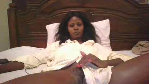 Snapshot of naughty_babe000 chatting on November 3, 7:37 pm alisha online show from November 3, 7:37 pm