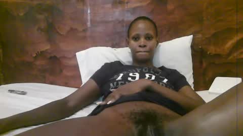Snapshot of naughty_babe000 chatting on July 23, 10:24 am alisha online show from July 23, 10:24 am