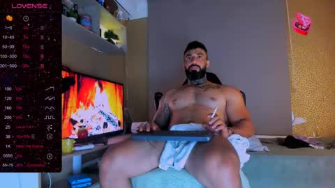 Snapshot of naughty_dominant chatting on December 24, 9:17 am Miller online show from December 24, 9:17 am