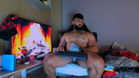 Snapshot of naughty_dominant chatting on December 31, 5:18 pm Miller online show from December 31, 5:18 pm