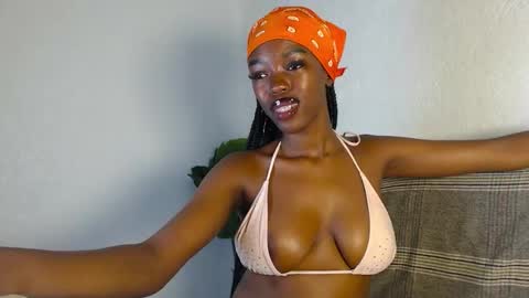 naughty_katrina1 online show from October 17, 6:16 am