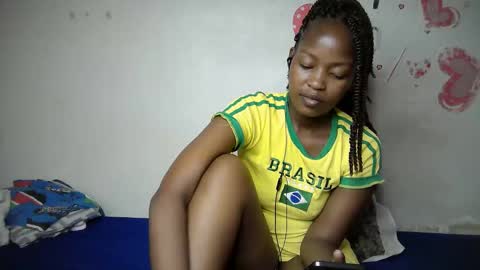 naughty_keesha1 online show from October 13, 8:03 am