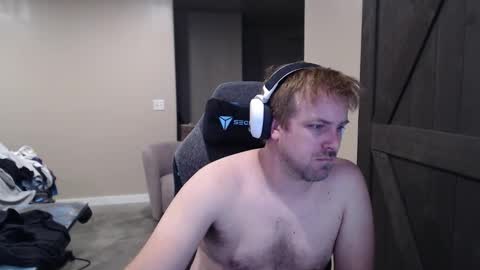 Naughty kinky1 online show from January 6, 10:01 pm