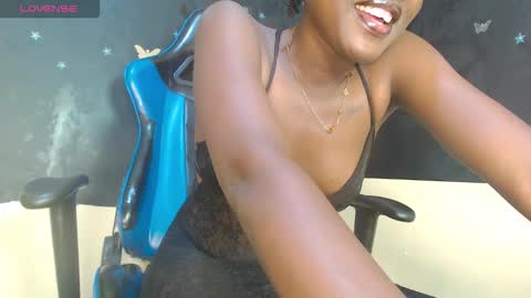 naomi online show from November 1, 3:58 pm