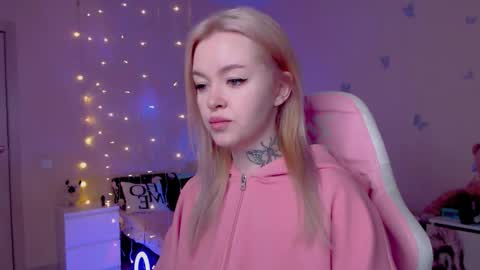 Mable online show from April 2, 1:14 am