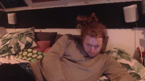 Snapshot of naughty_noisy_neighbors chatting on December 31, 3:01 am Freyja and Baldur online show from December 31, 3:01 am