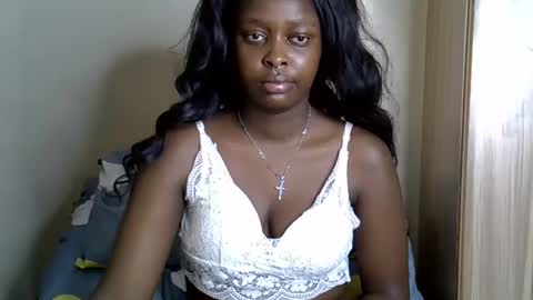 Snapshot of naughty_recious chatting on May 20, 3:29 pm Naughty naughty online show from May 20, 3:29 pm