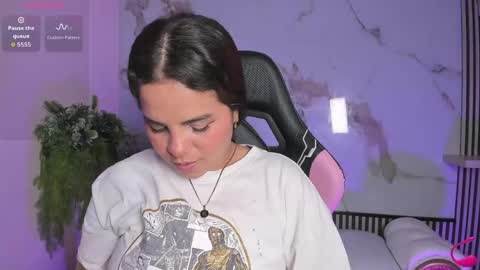 Snapshot of naughty_stefa chatting on May 17, 2:42 am Stefany online show from May 17, 2:42 am