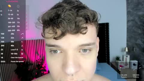 Snapshot of naughty_twink_ chatting on October 23, 11:53 am Noah online show from October 23, 11:53 am