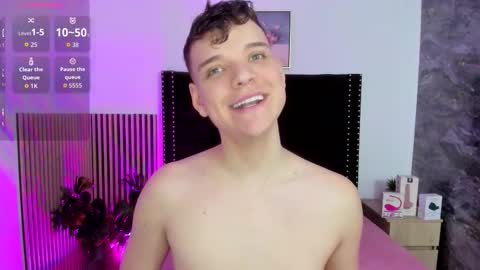 Snapshot of naughty_twink_ chatting on November 25, 3:56 pm Noah online show from November 25, 3:56 pm