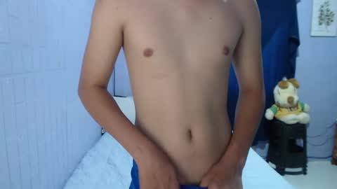 naughtyboytoni online show from October 8, 12:30 am