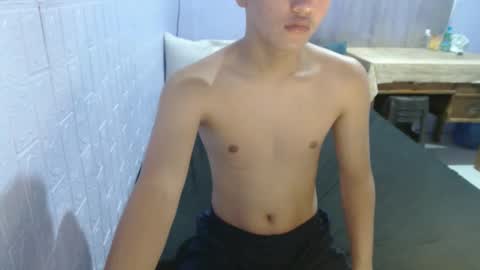 naughtyboytoni online show from December 1, 12:59 am