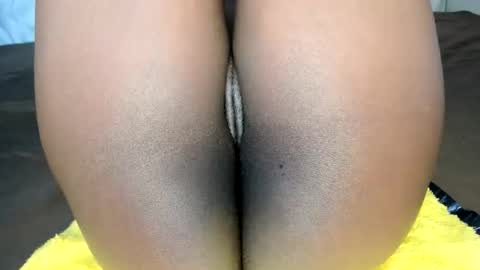 naughtybutterfly6 online show from March 28, 4:12 am