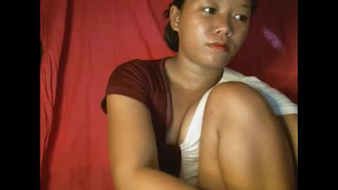 Snapshot of naughtycuttieangel chatting on May 21, 1:34 am naughtycuttieangel online show from May 21, 1:34 am