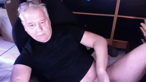 naughtydaddyla online show from December 22, 11:31 pm