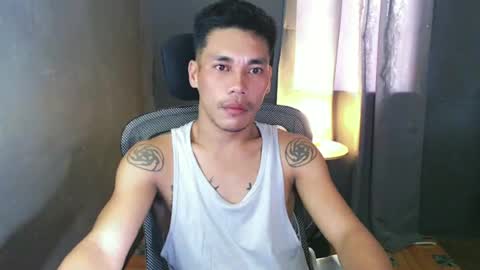 Snapshot of naughtyfuck_boy chatting on June 27, 1:10 am naughtyfuck_boy online show from June 27, 1:10 am