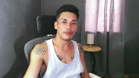 Snapshot of naughtyfuck_boy chatting on June 28, 1:44 am naughtyfuck_boy online show from June 28, 1:44 am