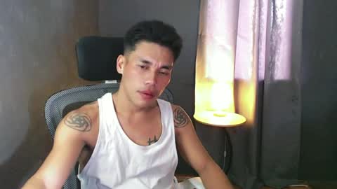 Snapshot of naughtyfuck_boy chatting on June 29, 2:51 am naughtyfuck_boy online show from June 29, 2:51 am