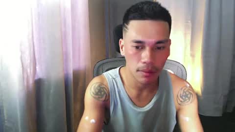 Snapshot of naughtyfuck_boy chatting on August 1, 4:12 am naughtyfuck_boy online show from August 1, 4:12 am