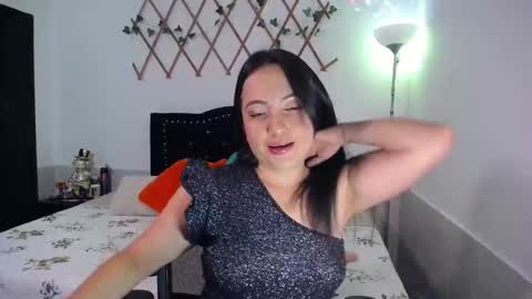 Valeria  online show from December 20, 6:15 pm