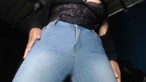 Snapshot of naughtyhotsquirt chatting on January 25, 11:23 am Kimberly online show from January 25, 11:23 am