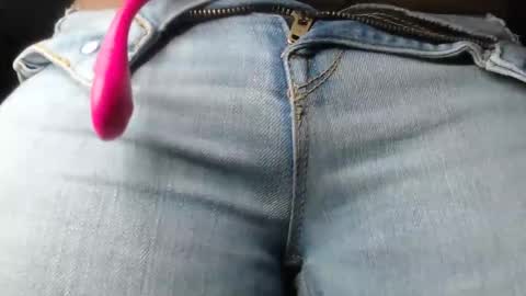 Snapshot of naughtyhotsquirt chatting on March 10, 7:18 pm Kimberly online show from March 10, 7:18 pm