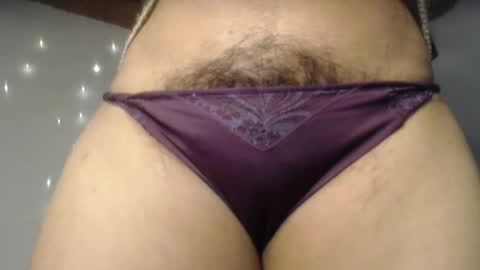 Snapshot of naughtyhotsquirt chatting on October 6, 4:15 pm Kimberly online show from October 6, 4:15 pm