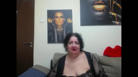 Snapshot of naughtykorin chatting on December 13, 7:53 pm korin online show from December 13, 7:53 pm