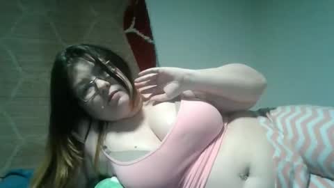 Snapshot of naughtynatalie1988x chatting on May 8, 11:21 pm Natalie online show from May 8, 11:21 pm