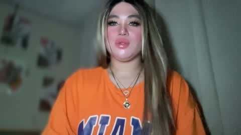 Rose Wilson online show from March 1, 2:13 pm