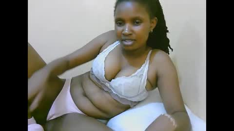 Snapshot of naughtysammur25 chatting on October 11, 10:30 pm naughtyqueen online show from October 11, 10:30 pm