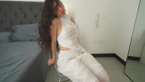 Snapshot of naughtysammx chatting on June 16, 3:47 pm Naughty Samm online show from June 16, 3:47 pm