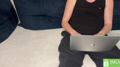 naughtysecretsde online show from April 6, 6:31 pm