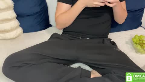 naughtysecretsde online show from April 12, 2:22 pm