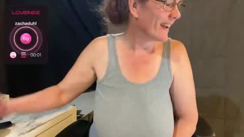 Naughty Wife Next Dor online show from October 5, 1:53 pm