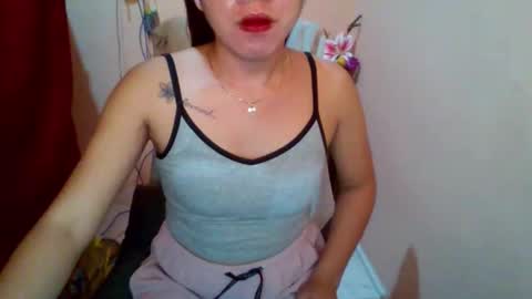 Snapshot of naughtywildvenice chatting on December 14, 12:05 am naughtywildvenice online show from December 14, 12:05 am