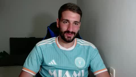 Snapshot of naugthy18boy chatting on December 5, 8:44 pm Nico online show from December 5, 8:44 pm