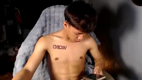 Loy online show from April 8, 5:24 pm